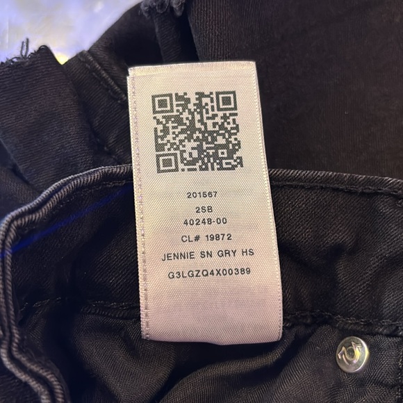 Cut Off True Religion Shorts - Picture 8 of 9